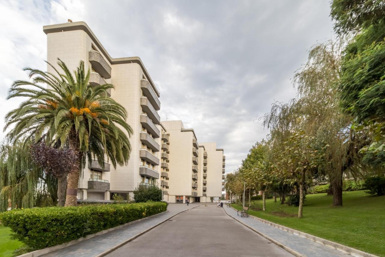 Apartamento Luminoso Cerca Playa Sardinero Con Parking Privado Santander Exterior photo